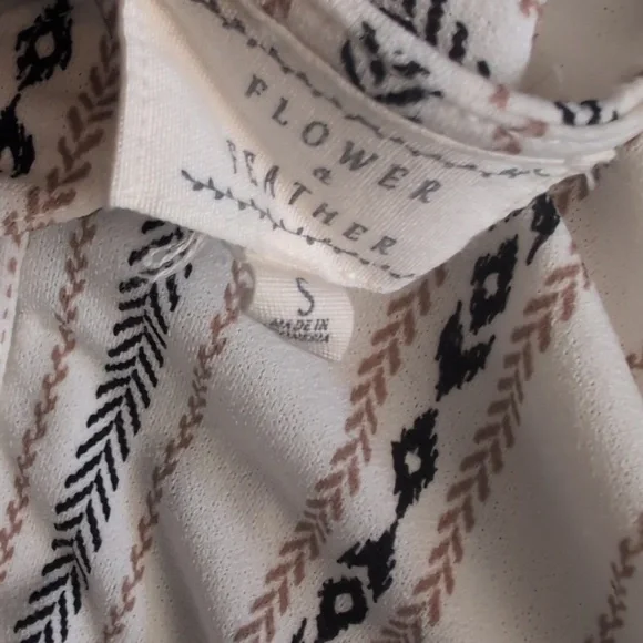 Striped Button-Down Detail Top - Picture 5 of 6